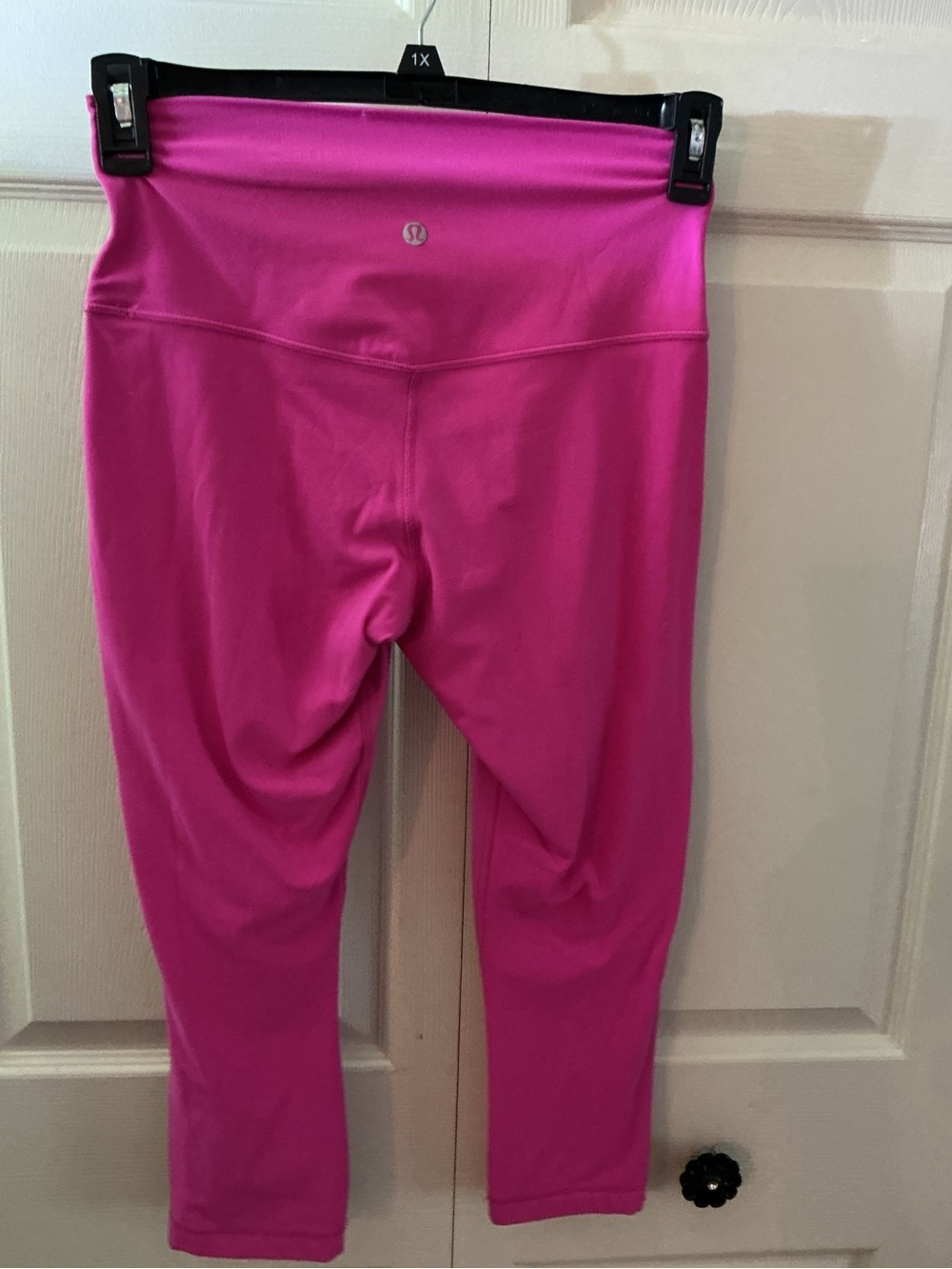 lululemon athletica Bright Hot Pink Athletic crop Leggings
